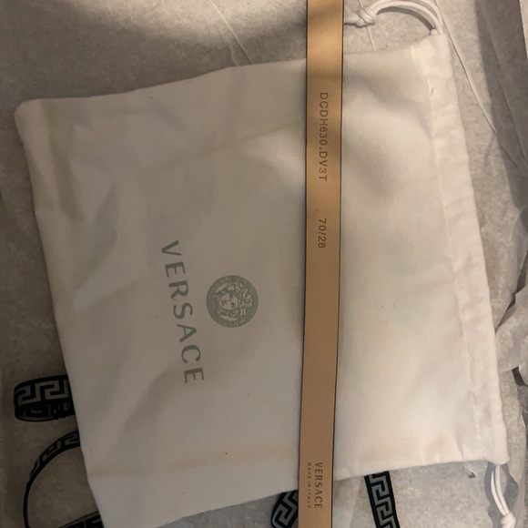 Versace Virtus Belt. Size 70/28 European Size. Brand New condition, worn once. main image 8
